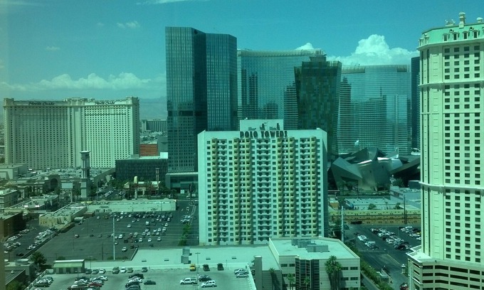 Las Vegas Apartment | OWNER MANAGED - TOWER ONE - 23RD FLOOR VIEW OF STRIP - NO RESORT FEES!