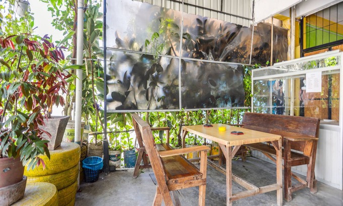 Lubuk Baja Hotel | OYO 91882 Bilqis Homestay NearThe Hot River, Dog Run