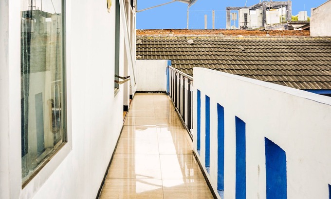 Dinoyo Hotel | OYO 91926 Serayu Sumbersari Homestay