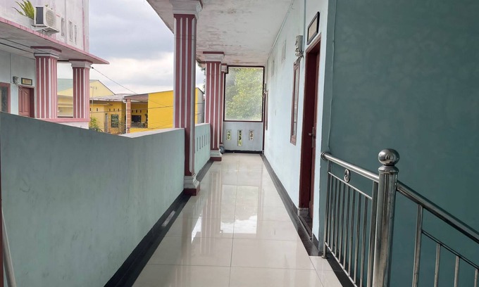 Medan Hotel | OYO 93609 Syukur 07 Syariah