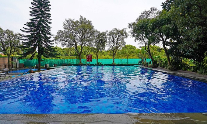 Cimahi Hotel | OYO Life 92774 The Edge Apartment By My Home