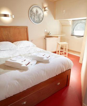 Auvers-sur-Oise Bed & Breakfast | Péniche Daphné's