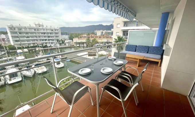 Santa Margarida Apartment | P323. Big terrace, AC, pool and private parking
