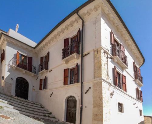 Caporciano Bed & Breakfast | Palazzo D'Alessandro Wunderkammer & Suites B&B di charme