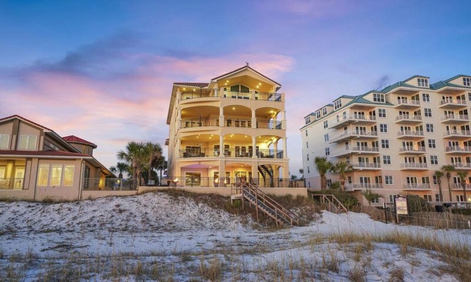 Crystal Beach House | Palazzo del Mar by Five Star Properties