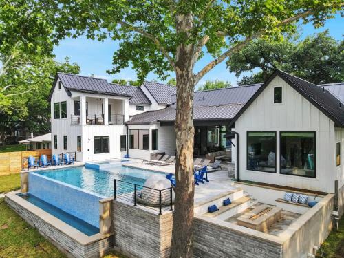 Burnet House | Palm Paradise on Lake LBJ with Concierge Services