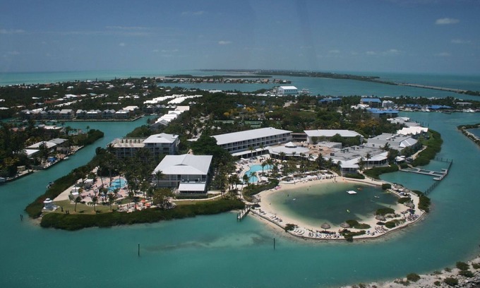 Marathon House | Palm Villa - Sleeps 6, Boat Slip Available