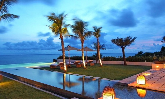 Ungasan Villa | Panoramic Clifftop Luxury 6BR Villa, Uluwatu - W/Beach Access!