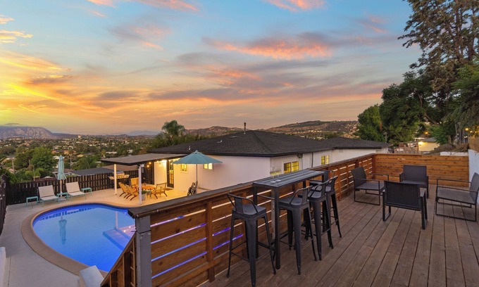 Winter Gardens House | Panoramic Mountain View Oasis with Pool! Serene 4 bedroom Newly remodeled home!