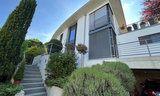 Muttenz House | Panoramic spacious House with Garden & Garage. Sleep 6. Kids welcome. No pets.