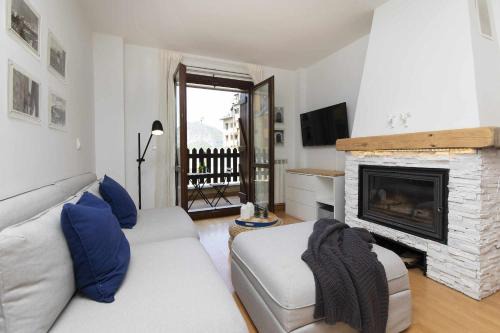 Panticosa Apartment | PanticAsa Azul by BeValle