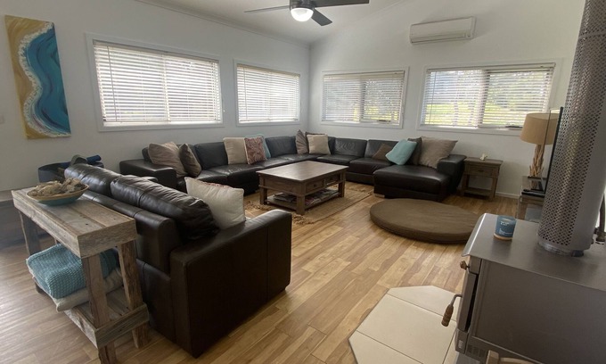 Paradise Beach House | Paradise Beach - Eco, Family, and Pet Friendly House