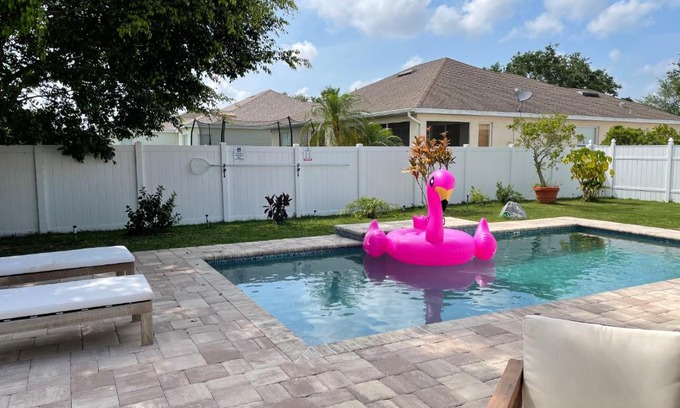 Trailer Estates House | Paradise Heated Pool Home Near IMG and Siesta Key Beach