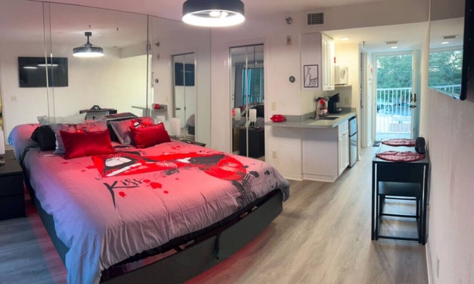 Paradise Lakes Apartment | Paradise Lust at Paradise Lakes Nudist resort