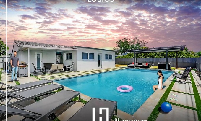 Coral Terrace House | Paradise Near MIA: Pool, BBQ & Playground