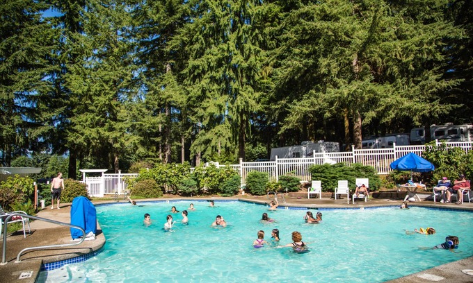 Silver Creek RV Rental | Paradise RV Campground