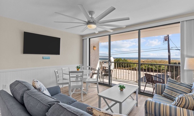 Carolina Beach Condo | Paradise Towers #104 | Ocean Views, Pool Access