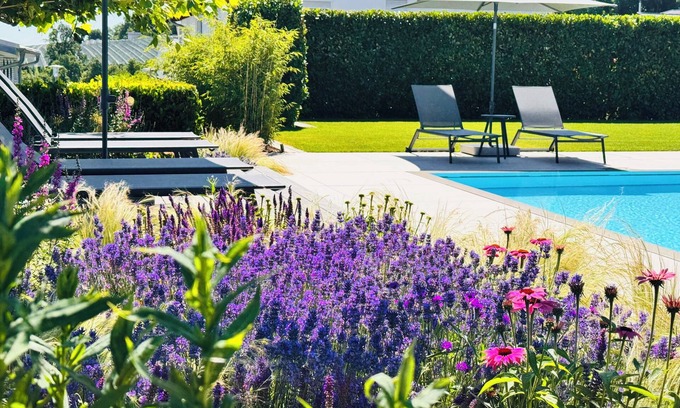 Bodman-Ludwigshafen Apartment | Paradisio Poolsuite Sundeck in Bodman on Lake Constance