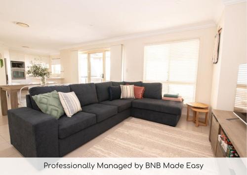 Orange East House | Park Villa - Near CBD, Spacious, Ideal for Work