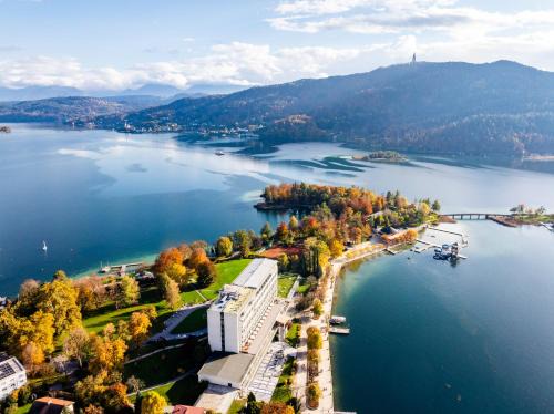 Poertschach am Woerthersee Hotel | Parkhotel Pörtschach - Das Hotelresort mit Insellage am Wörthersee