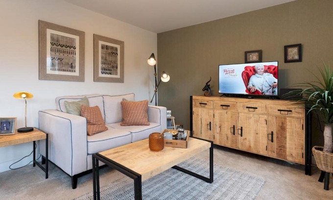 Ludwel House | Pass the Keys Contemporary 2 bedroom home