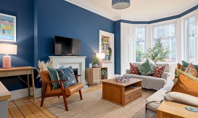 Bonnington Apartment | Pass the Keys | Homely Central 2 bedroom