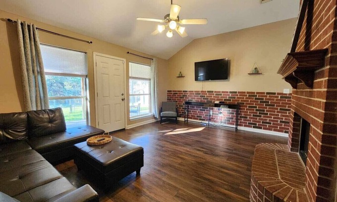 Morgans Point Resort Apartment | Peaceful 3BR Home | Family-Friendly | Near Lake & UMHB