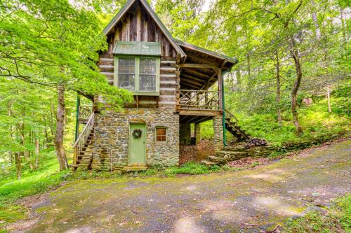 Burnsville House | Peaceful Burnsville Cabin By South Toe River!