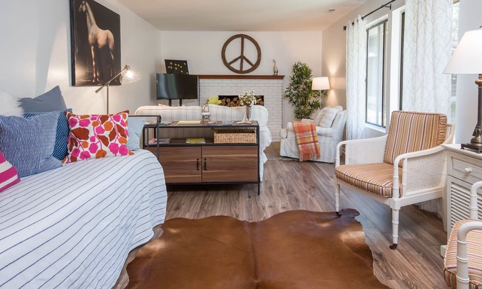 Hendersonville Cabin | Peaceful cabin near downtown