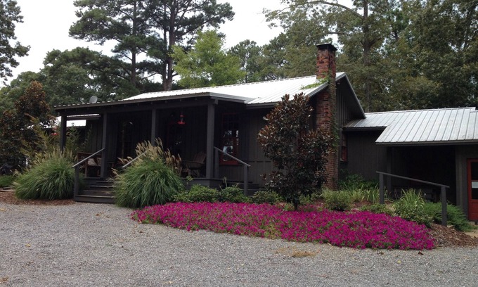Starkville Cabin | Peaceful Cabin on 8 wooded acres 3 Miles From MSU Campus