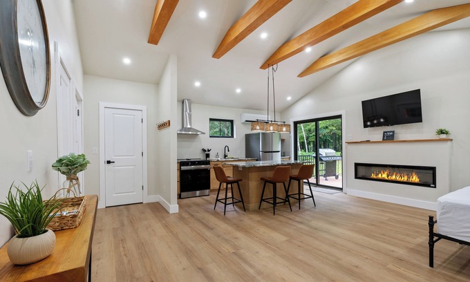 Porter Corners House | Peaceful cottage retreat near Saratoga Springs, Adirondacks & local lakes