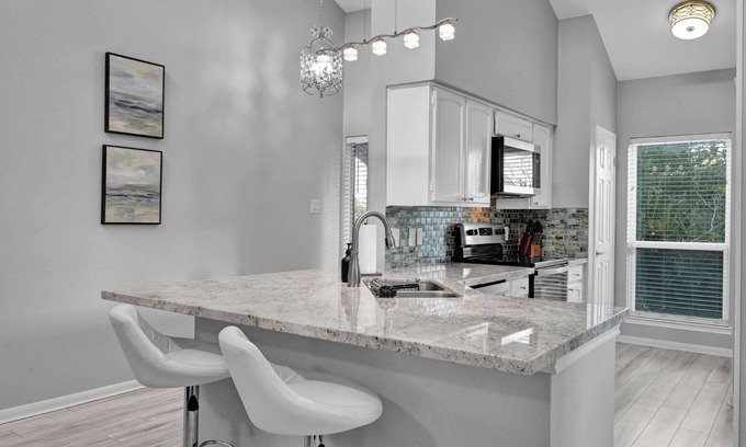 April Sound Condo | Peaceful Lake Conroe Condo | Updated, Cozy Stay w/Private Balcony | Near Texas Ren Fest