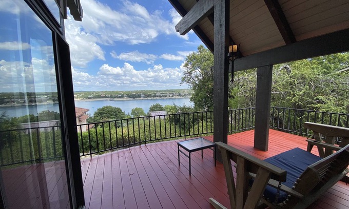 Lakeway House | Peaceful, Private and Beautiful Water View Retreat on Lake Travis