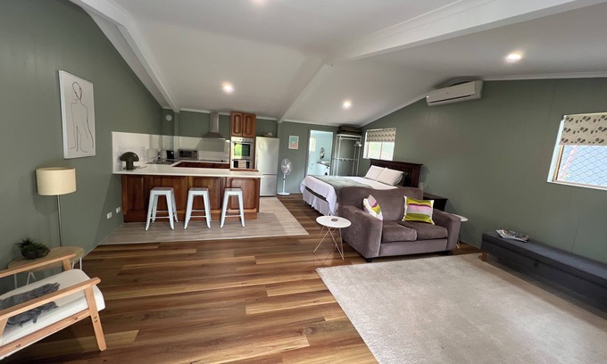 Mount Barker Apartment | Peaceful studio located on 5 acres in central Mount Barker, 8 mins walk to shops