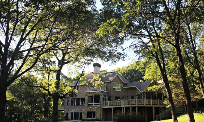Stillwater House | Peaceful Wooded Getaway-COVID Vaccination REQUIRED
