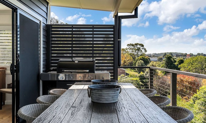 Robertson House | 'Peelwood Cottage' - Moments from Robertson Village with 360 ° Escarpment Stunning Views.