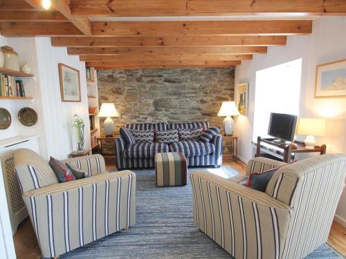Porthleven House | Pegs