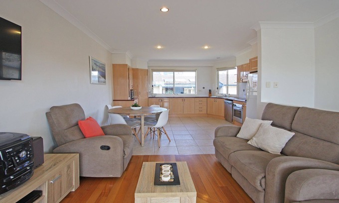 Port Macquarie House | Pelican Cove 2 - Walk To Town