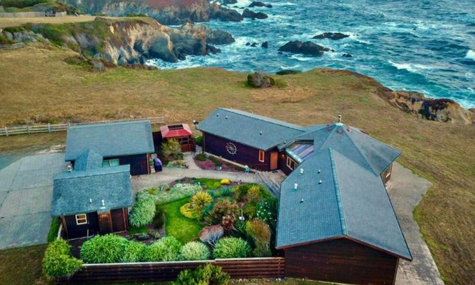 Fort Bragg House | Pelican House