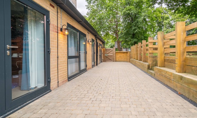 Tooting Hotel | Pelican London Hotel and Residence