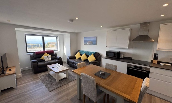 Tintagel Apartment | Pendragon Uninterrupted coastal views