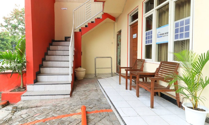 Sedati Hotel | Penginapan Pondok Rizqi Syariah