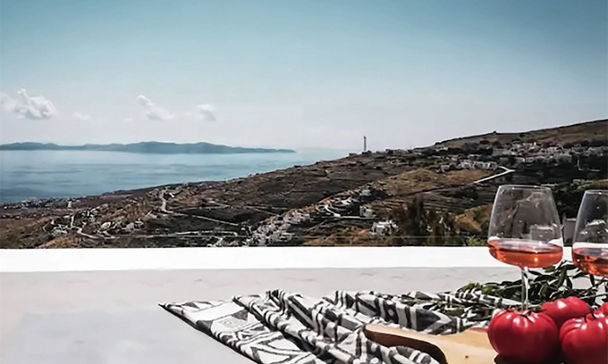 Tinos Cottage | Penny’s Serenity suite nearby beaches, restaurants & more in Tinos