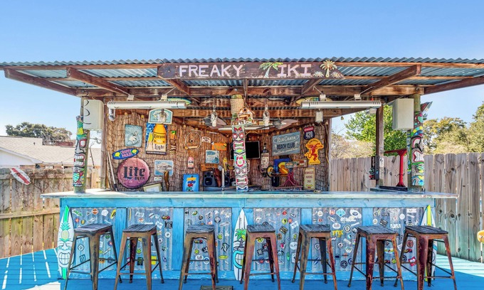 Northeast Pensacola House | Pensacola Tiki Paradise