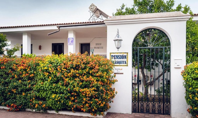 Sector H - Halcon Peregrino House | Pensión Frasquita