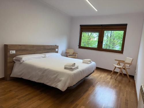 Sarria House | Pensión Río Sarria