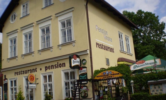 Srbska Kamenice House | Pension a Restaurant VESNA - České Švýcarsko