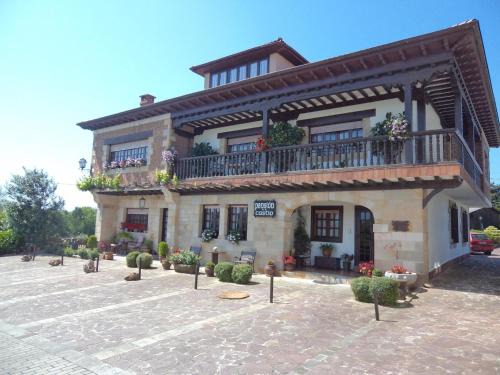 Santillana del Mar House | Pension Castio