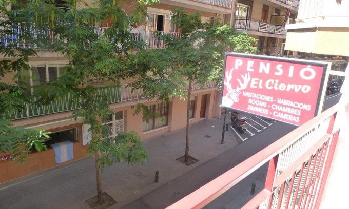 Lloret Town Center House | Pension El Ciervo