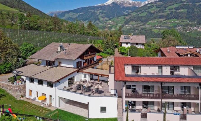 Tirolo House | Pension Pichler
